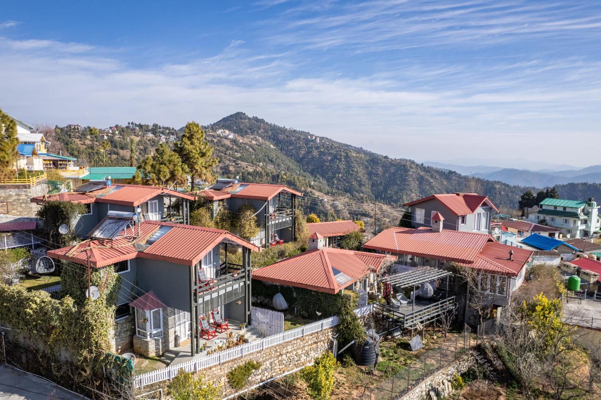 Hotel The Birdcage, Mukteshwar Exterior foto